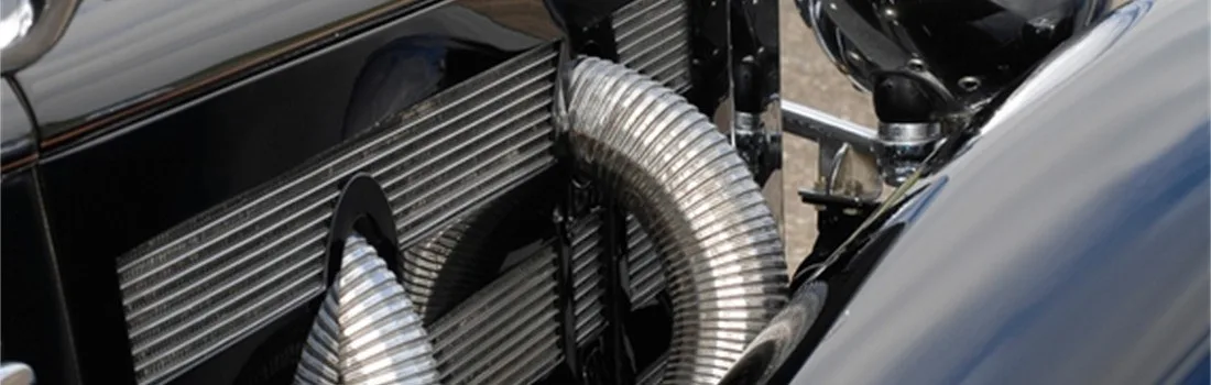 Detail eines historischen Motorraums